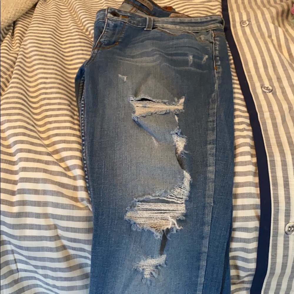 GUESS Jeans - Picture 2 of 4